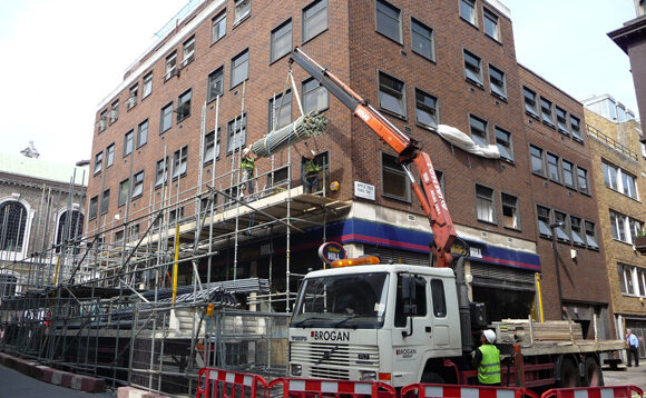 large scaffolding contractor